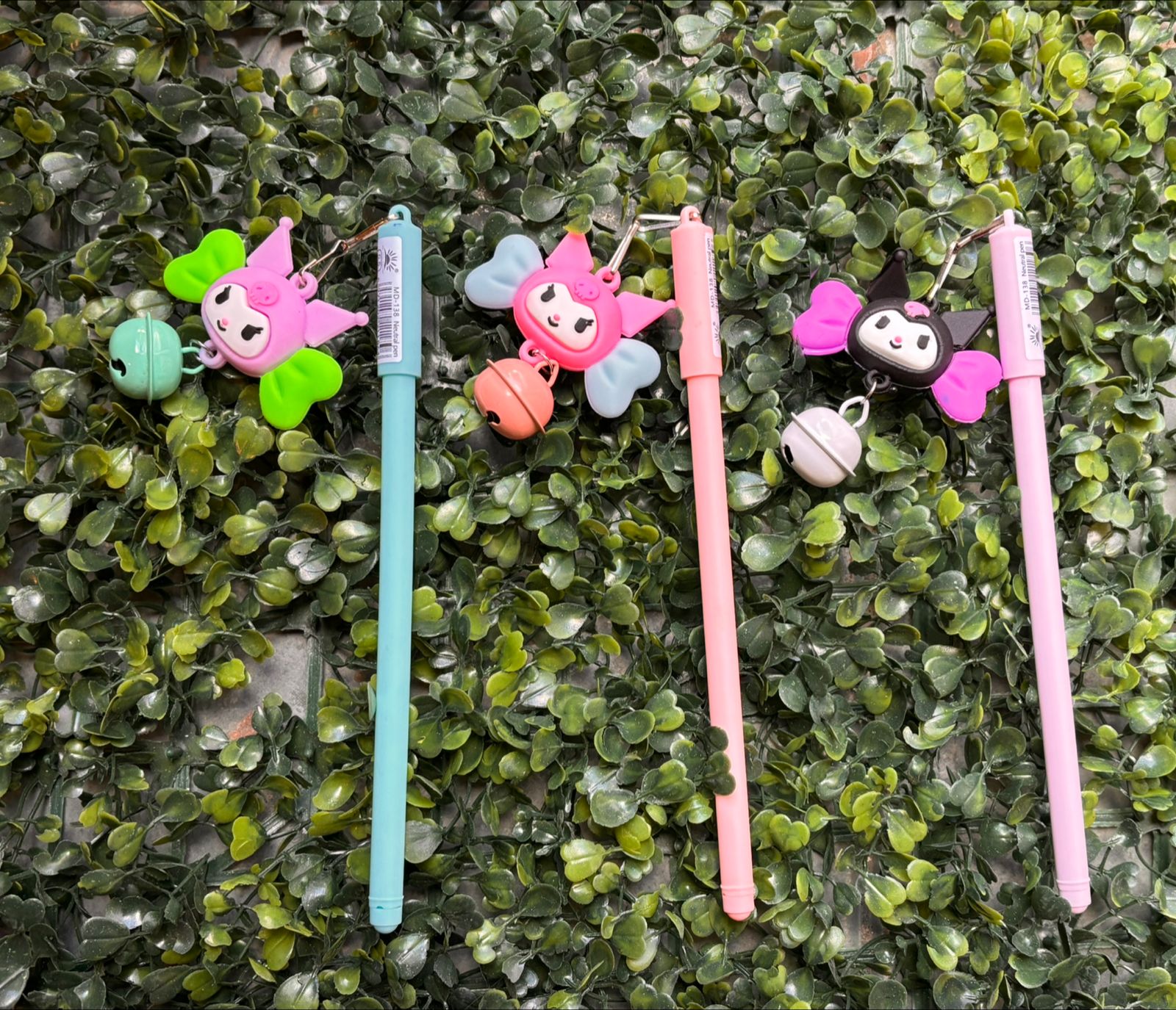 Lapicera + Dije - Kuromi 1 Lapicera + Dije - Kuromi