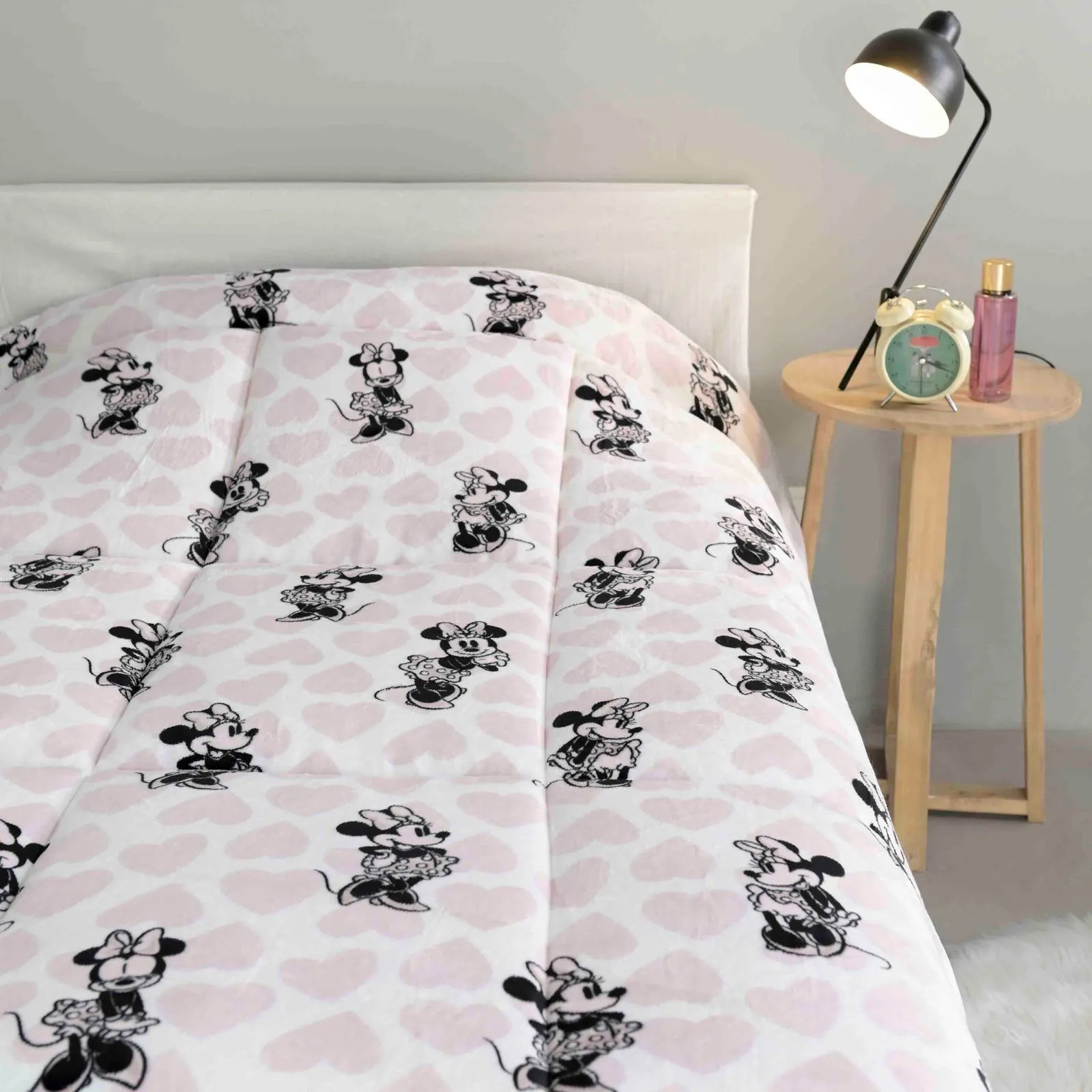 Acolchado FLANNEL Minnie - Piñata 1 Acolchado FLANNEL Minnie - Piñata