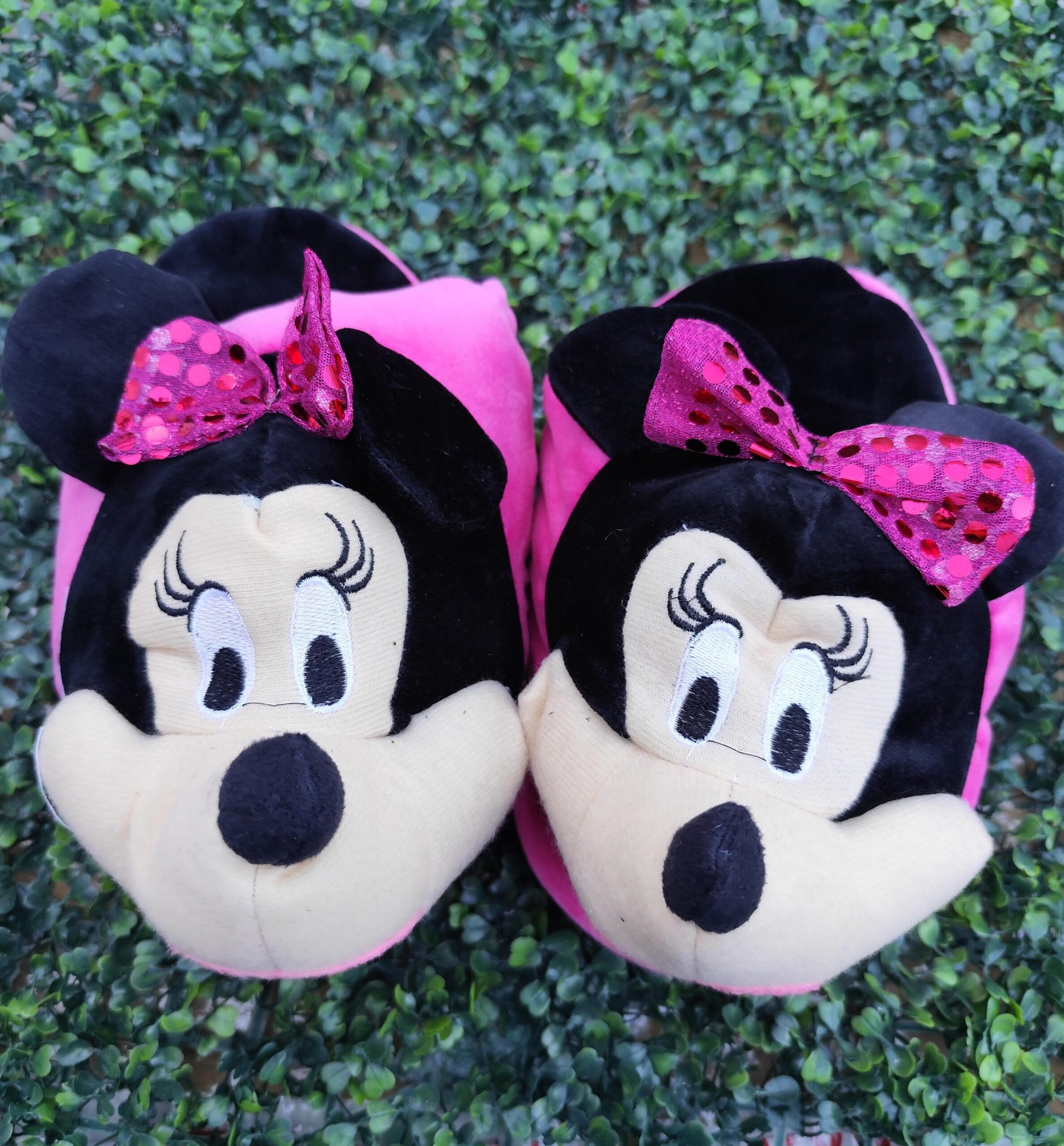 Pantufla Minnie 3D 1 Pantufla Minnie 3D