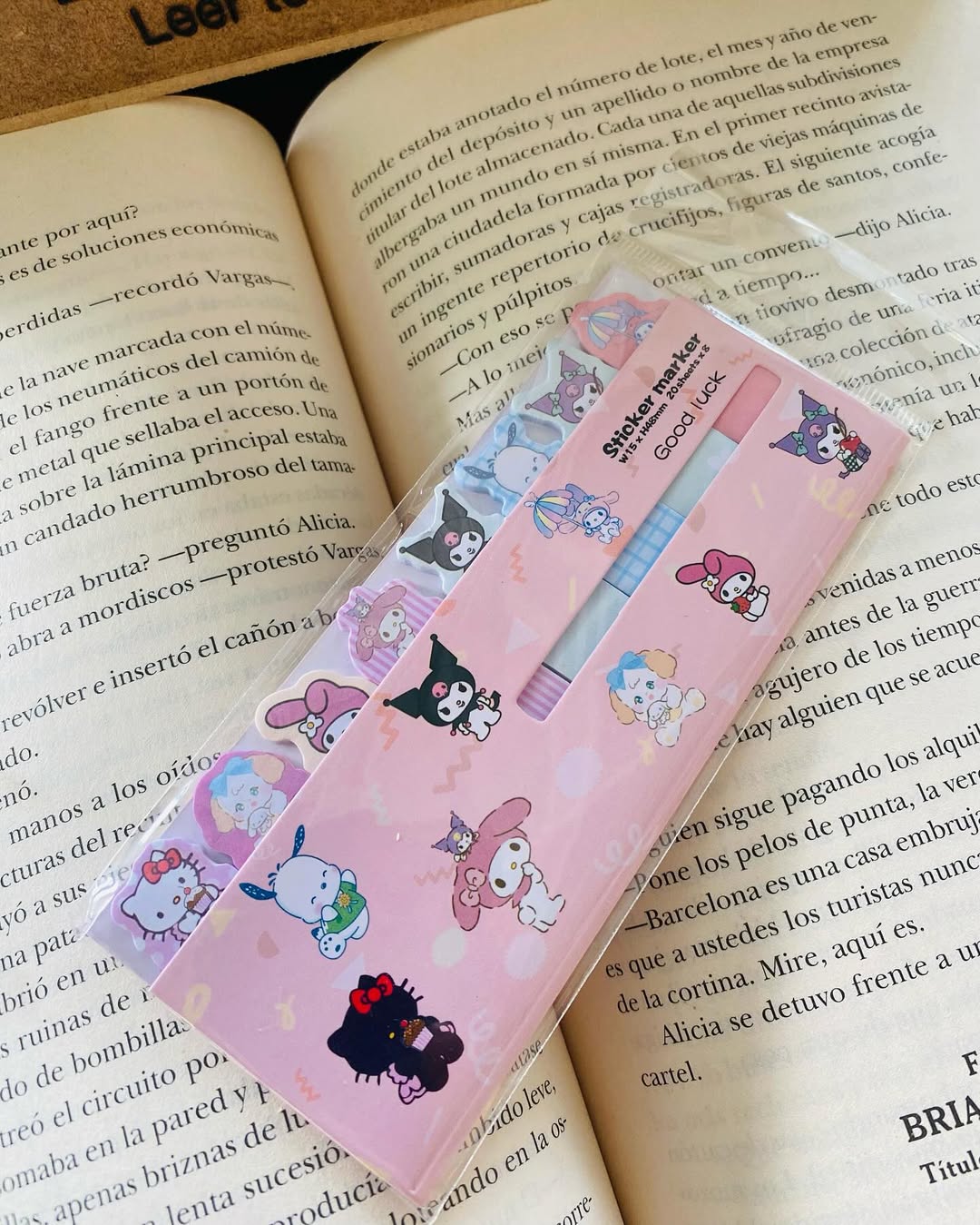 Señaladores Personajes - Sanrio/BTS 2 Señaladores Personajes - Sanrio/BTS - Imagen 2