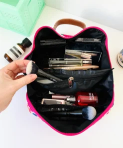 Alternative view of Necessaire Viral Cindy